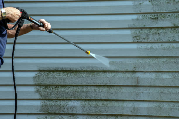 Best Gutter Cleaning  in Mccom, OH